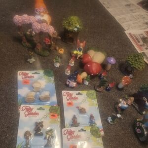 74 piece GNOME VILLAGE